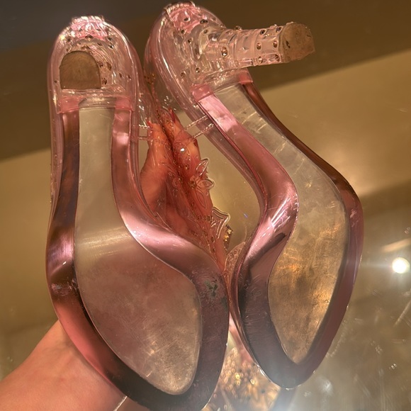 DOLCE & GABBANA Cinderella PVC Lucite Crystal Heels - Picture 7 of 10
